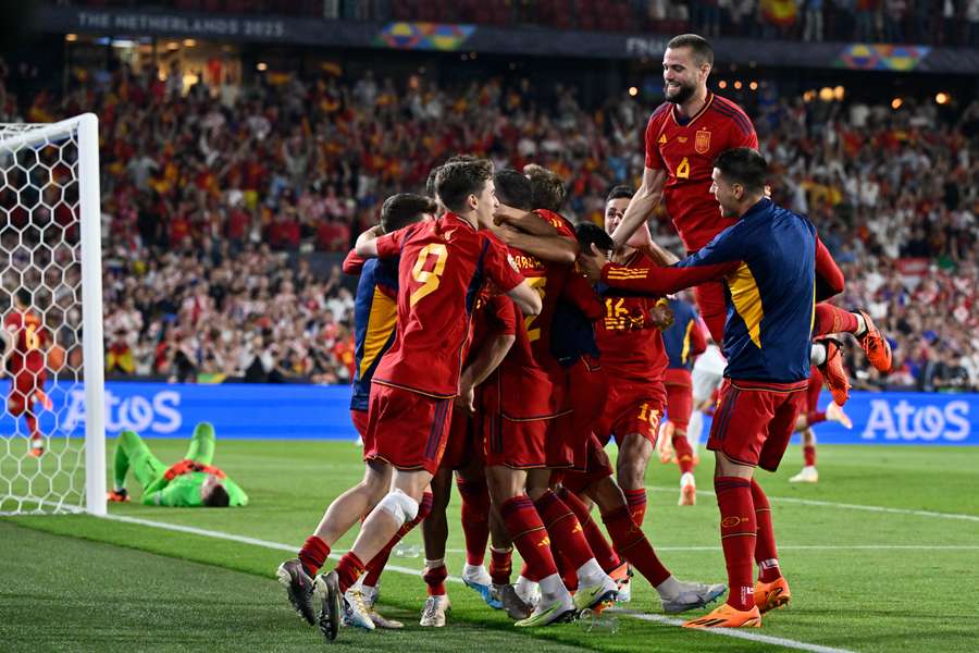 Spanien vinder Nations League i straffesparks-gyser