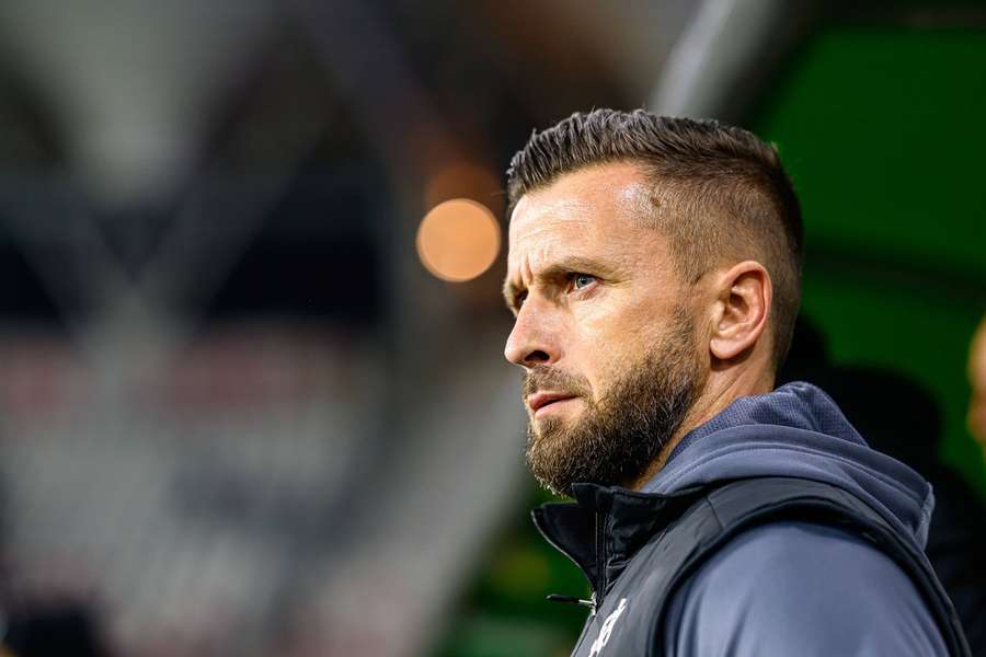 Szymon Grabowski nie jest już trenerem ŁKS Łódź, jego następcą ma być Grzegorz Szoka