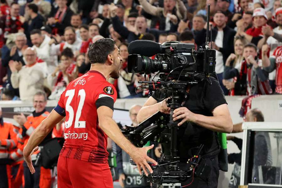 Grifo celebra golo contra o Celta de Vigo