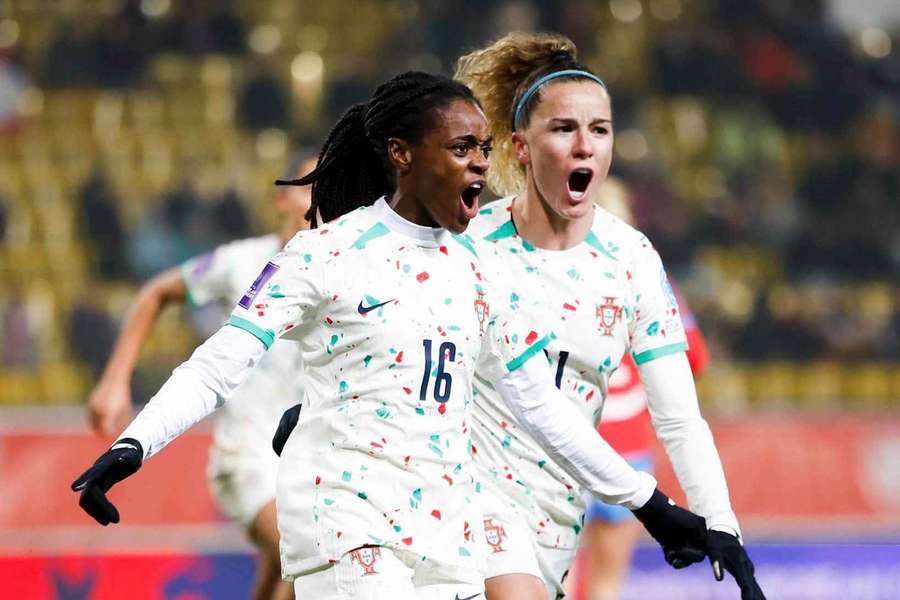 Diana Silva e Ana Capeta festejam por Portugal