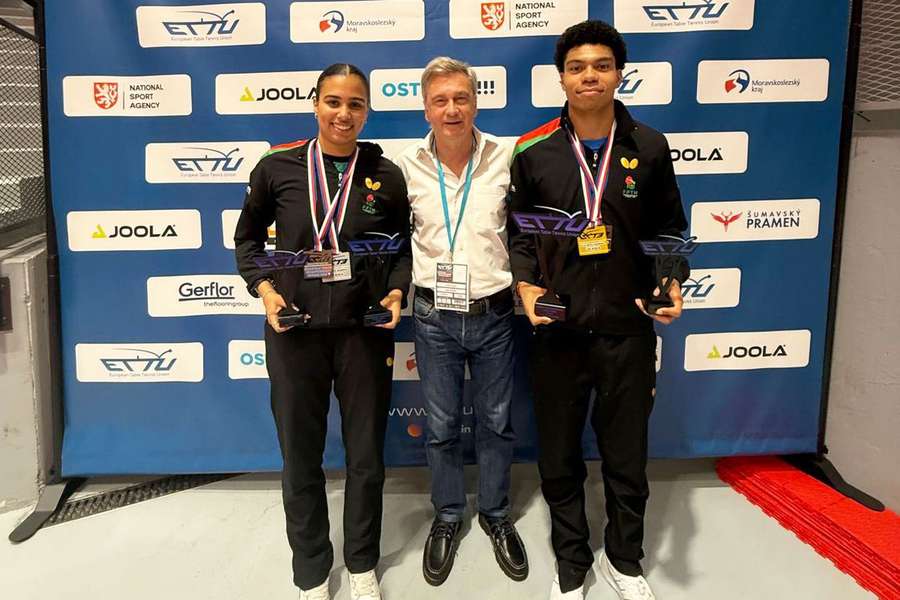 Matilde Pinto foi vice-campeã de pares femininos sub19, Tiago Abiodun sagrou-se campeão da Europa de pares masculinos sub19