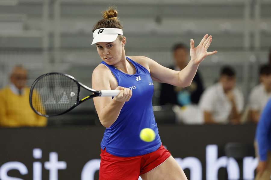 Linda Nosková dominovala a zařídila vítězství už po dvouhrách. Linda Nosková dominovala a zařídila vítězství už po dvouhrách.