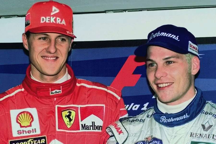 Jacques Villeneuve (hier gemeinsam mit Michael Schumacher) wurde 1997 Weltmeister.