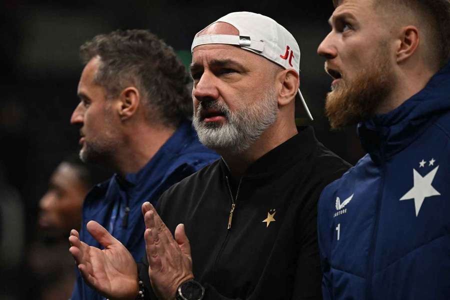 Trenér Slavie Jindřich Trpišovský. Trenér Slavie Jindřich Trpišovský.