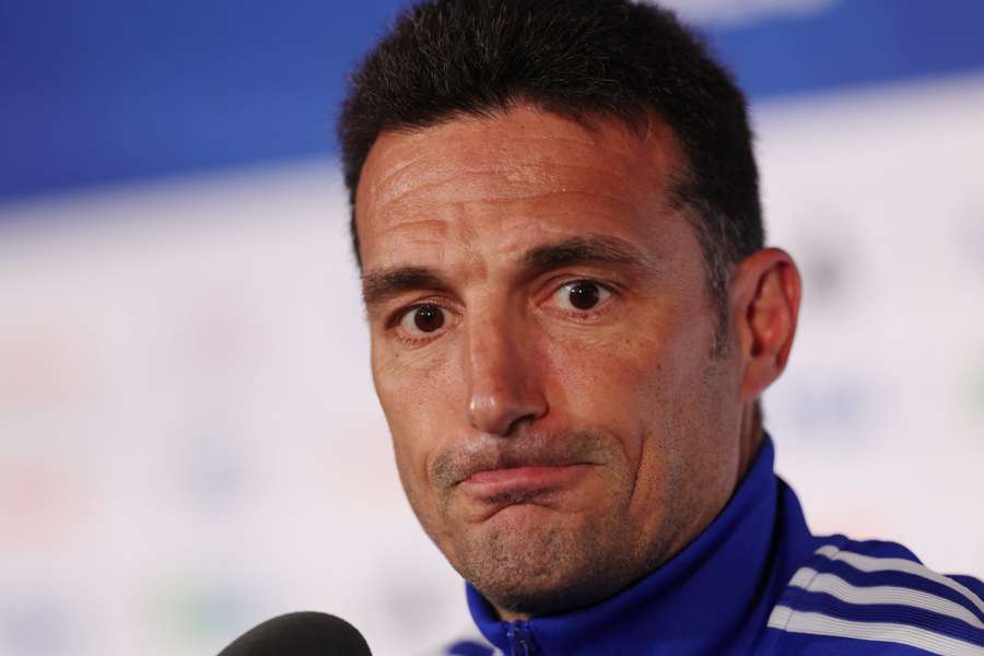 Scaloni prefere separar história do futebol Scaloni prefere separar história do futebol