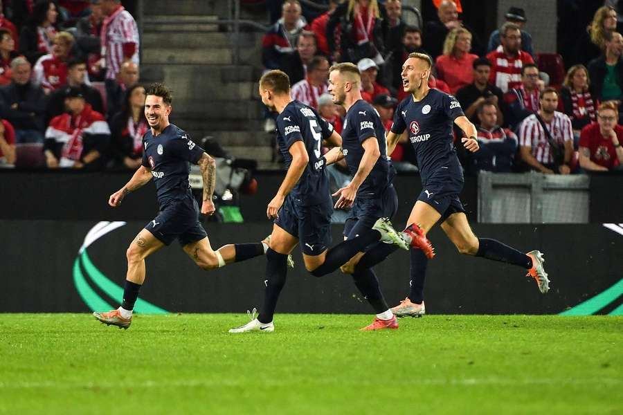 Le FC Slovacko, célébrant son but contre Cologne, lors de la dernière journée d'Europa League Conférence (défaite des Tchèques, 4-2). 