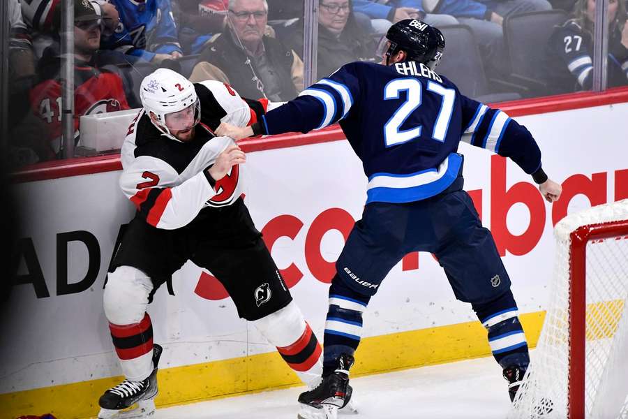 Nikolaj Ehlers var tirsdag oppe at toppes, da Winnipeg Jets mødte New Jersey Devils.