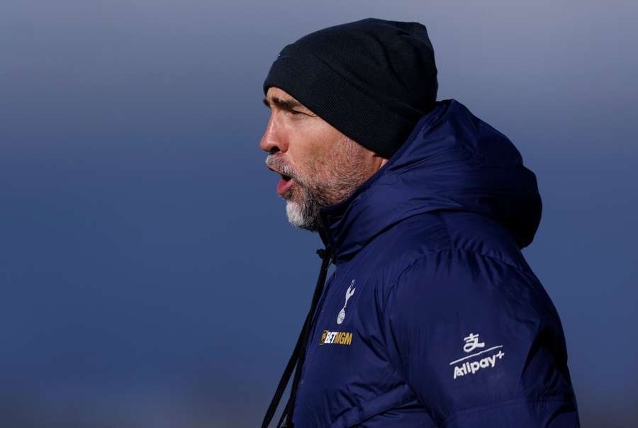 Tudor leads training with Spurs