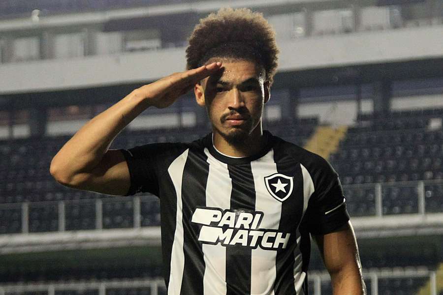 Adryelson fez o gol de empate do Botafogo na Vila