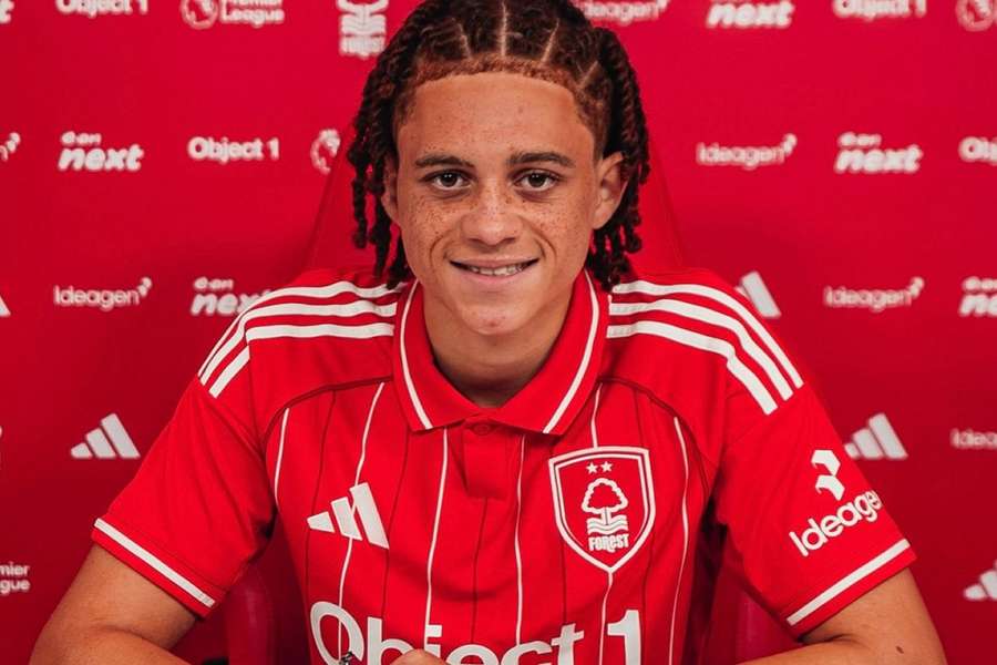 Robinson pens new Forest deal