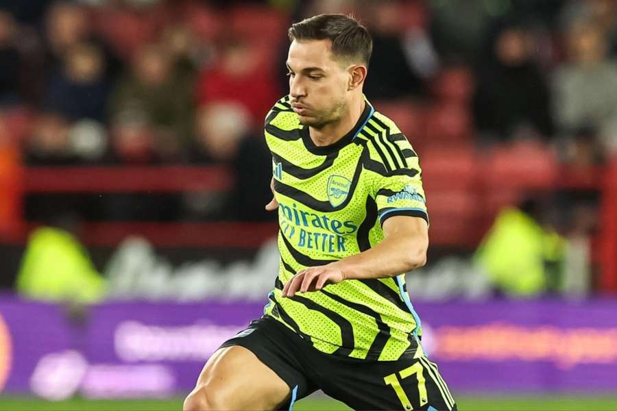 Cédric Soares está sem clube desde que deixou o Arsenal, no meio do ano passado