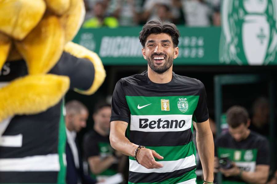 Ricardo Esgaio rescinde contrato com o Sporting