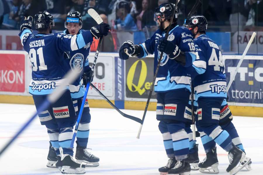 Nitra odštartovala finále víťazne.