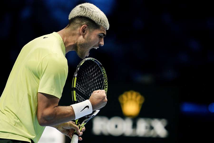 Letztlich ohne Mühe: Alcaraz siegt zum Auftakt Letztlich ohne Mühe: Alcaraz siegt zum Auftakt