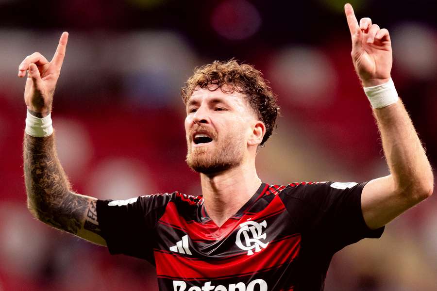 Léo Pereira fez o primeiro golo do Flamengo contra o Pyramids Léo Pereira fez o primeiro golo do Flamengo contra o Pyramids