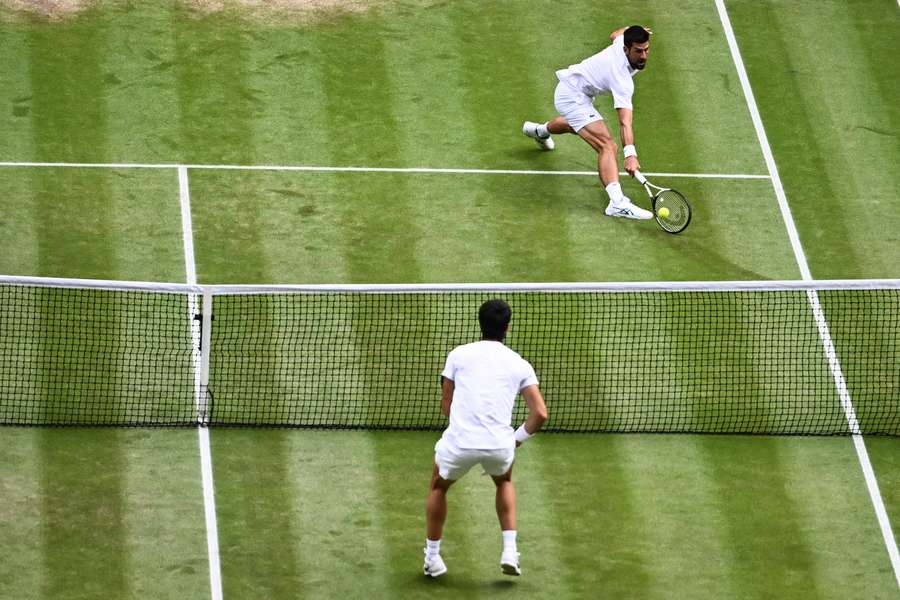 Alcaraz y Djokovic protagonizan una final extraordinaria
