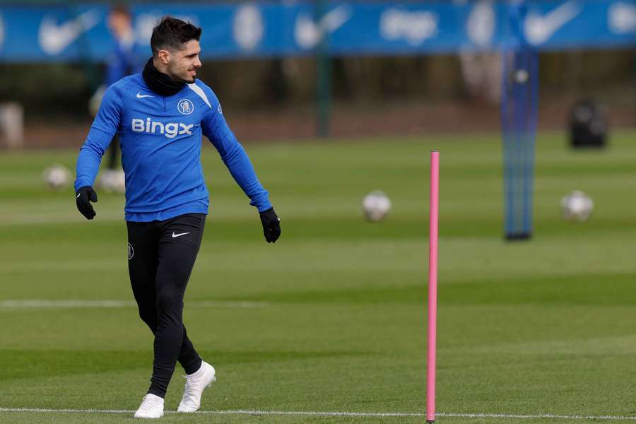Neto in training with Chelsea
