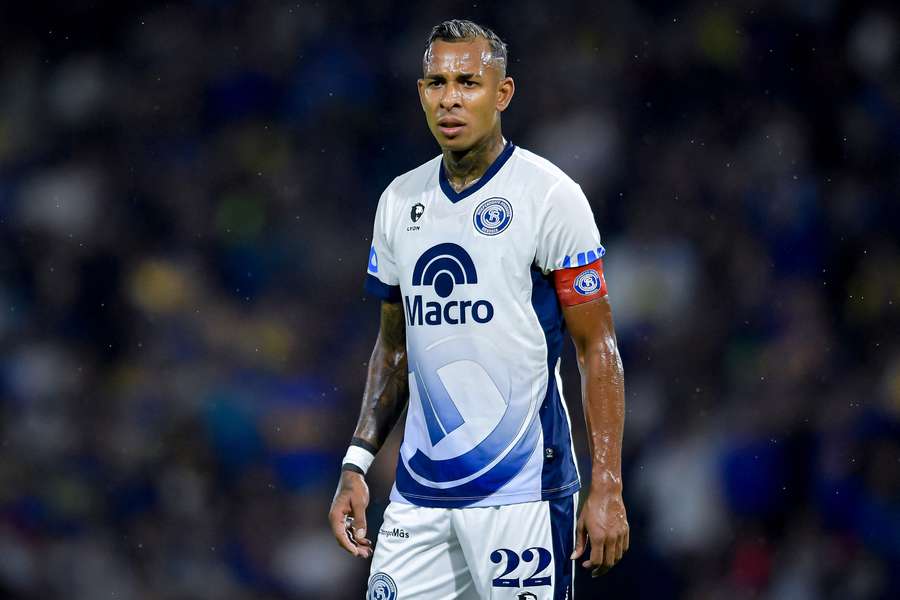 Sebastián Villa, protagonista en Independiente Rivadavia