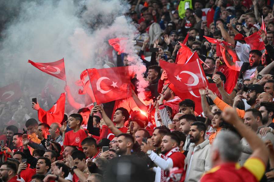 Die türkischen Fans befanden sich nach dem 3:1-Sieg gegen Georgien