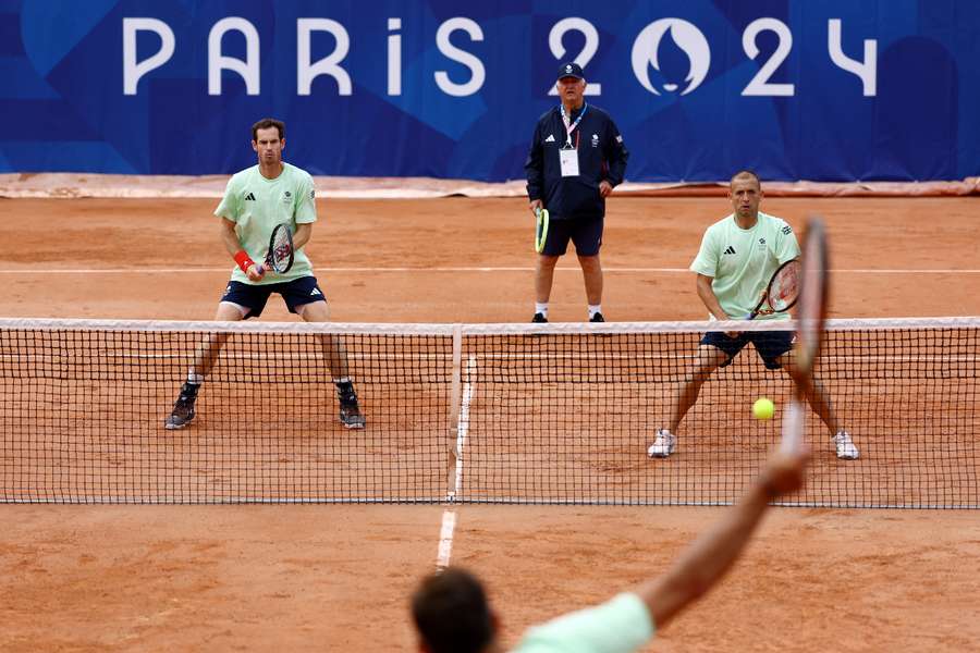 Murray jouera en double avec Evans.