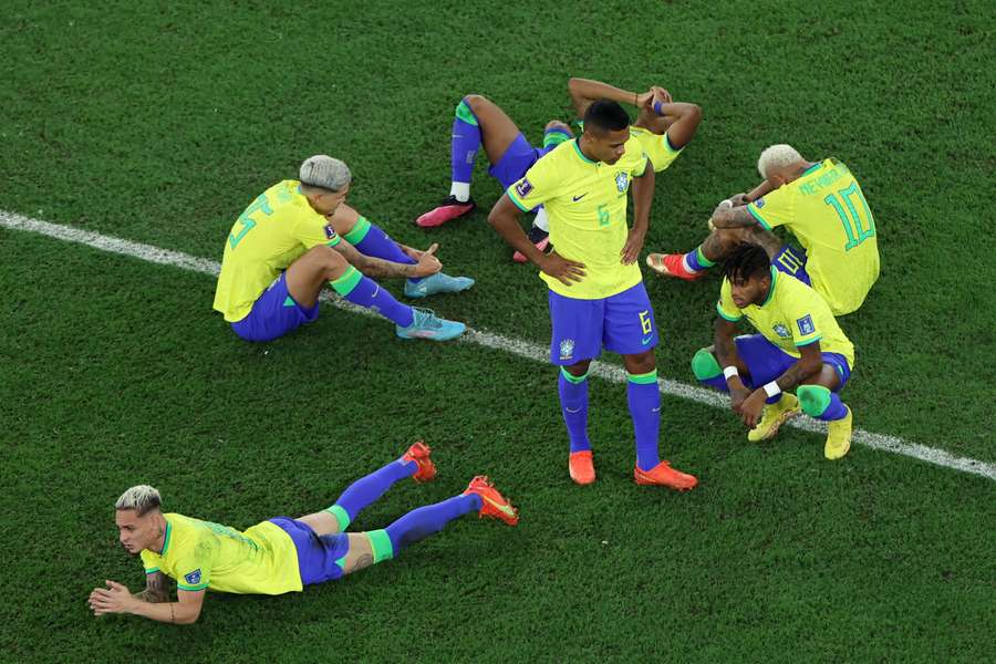 Brasil cai pela 2ª vez nos pênaltis em uma Copa do Mundo