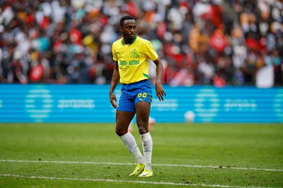 Peter Shalulile has left Mamelodi Sundowns for Young Africans Peter Shalulile has left Mamelodi Sundowns for Young Africans