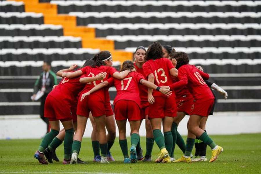 Seleção Feminina sub-17 venceu com facilidade a Hungria Seleção Feminina sub-17 venceu com facilidade a Hungria