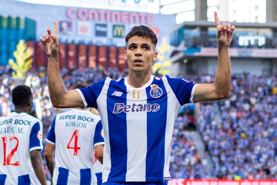 Gabri Veiga apontou o segundo golo do FC Porto na estreia no campeonato, diante do Alverca (2-0) Gabri Veiga apontou o segundo golo do FC Porto na estreia no campeonato, diante do Alverca (2-0)
