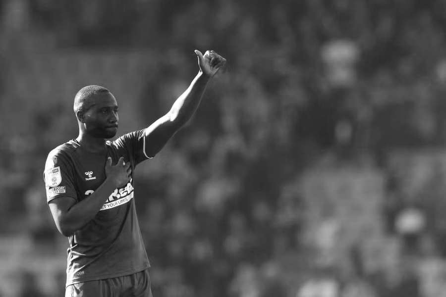 Sol Bamba v drese Middlesbrough.