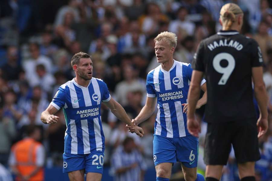 Milner es el jugador más veterano en marcar un penalti en la Premier League