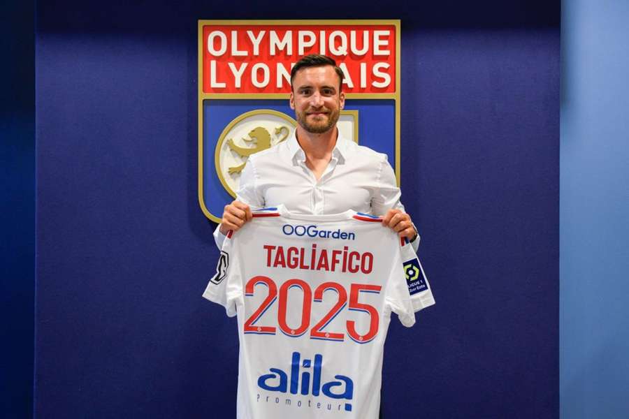 Argentine Nicolas Tagliafico joins Lyon from Ajax