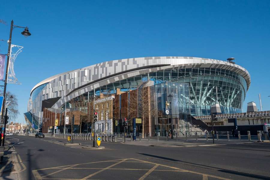 Stadion Tottenhamu patří k nejmodernějším v Anglii. Stadion Tottenhamu patří k nejmodernějším v Anglii.