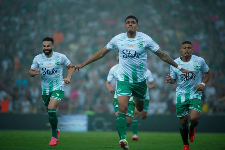 Lucas Barbosa fez o primeiro do Juventude no Maracanã