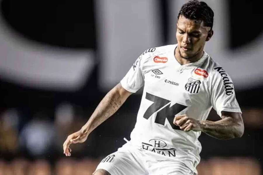 Veron fez apenas 9 jogos com o time da Vila