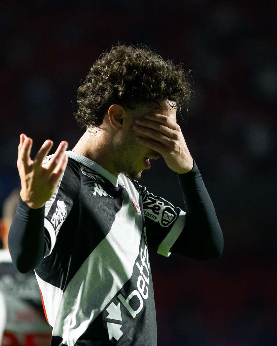 Nuno Moreira fez o segundo do Vasco contra o São Paulo Nuno Moreira fez o segundo do Vasco contra o São Paulo