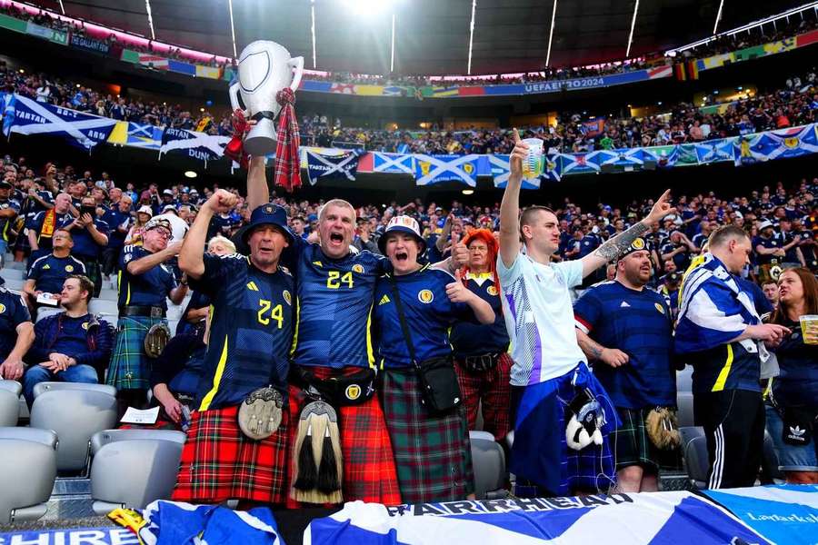 Szkoccy kibice będą mogli nosić sporrany