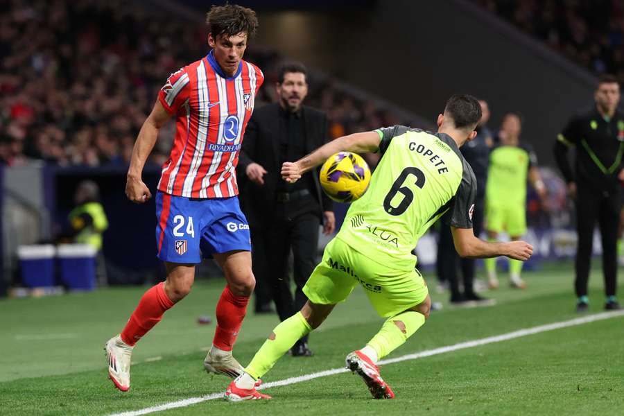 Le Normand, ante Copete en el Atleti-Mallorca