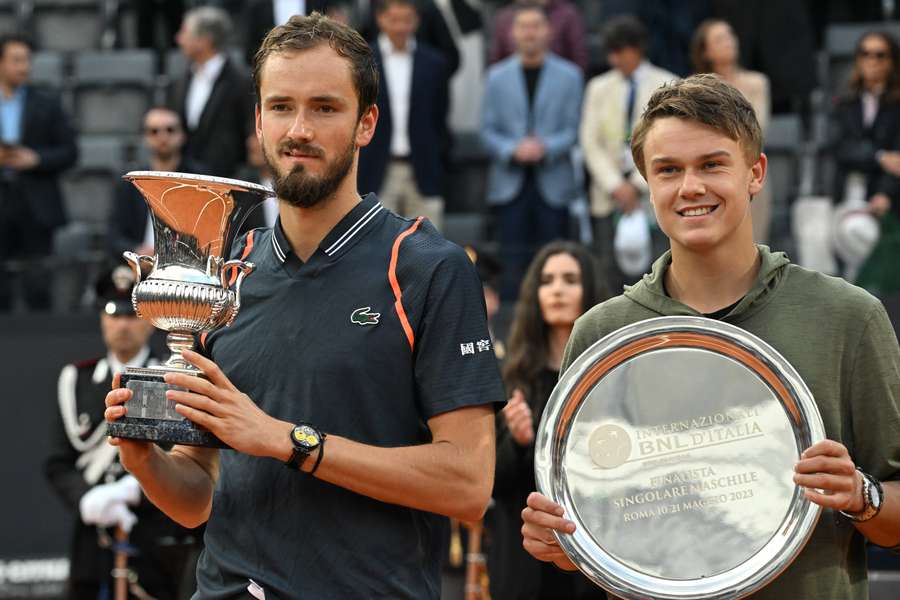 Alex Corretja tem grandes esperanças para os dois finalistas de Roma, agora em Paris