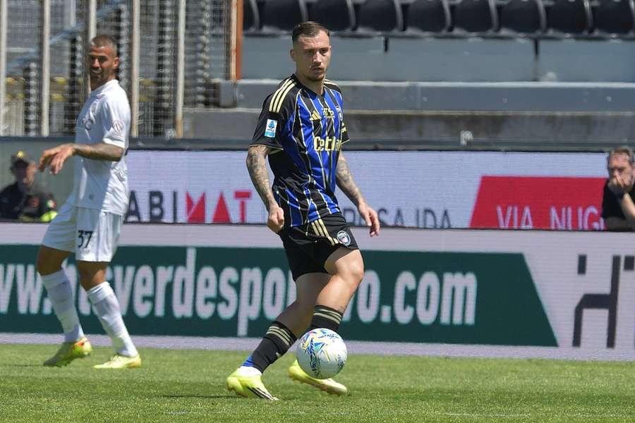 Filip Stojilkovic a ajuns în România și urmează să semneze cu Rapid Filip Stojilkovic a ajuns în România și urmează să semneze cu Rapid
