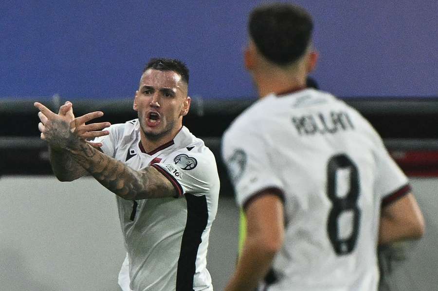 Rey Manaj celebrates his goal