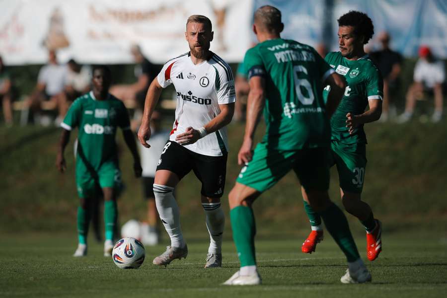 Pogoń z pierwszą wygraną w sparingu, Legia zatrzymała Łudogorca, Wisła i Nieciecza na remis