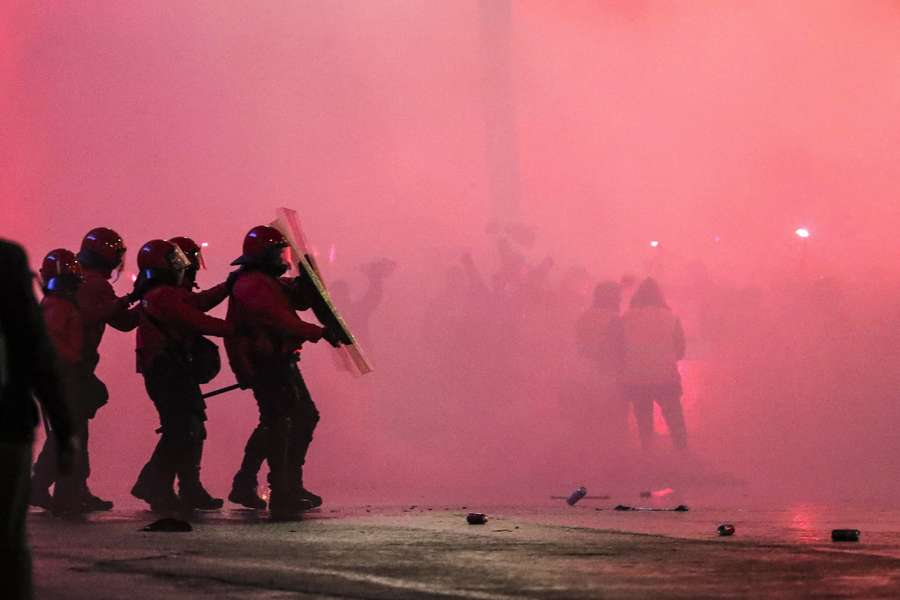 Fans Atlético Madrid naar ziekenhuis na confrontatie in Bilbao