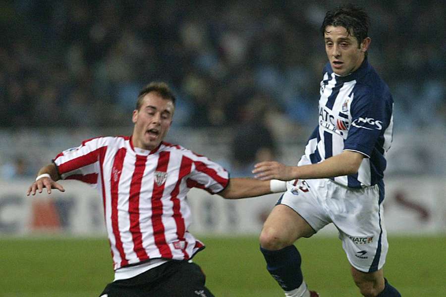 Nihat, en un derbi vasco ante el Athletic Club.