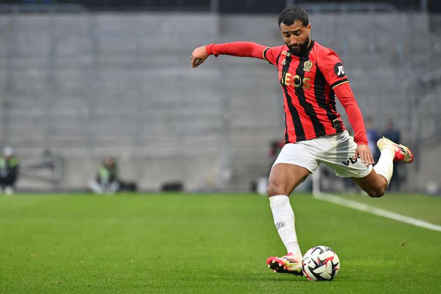 Ali Abdi ao serviço do Nice