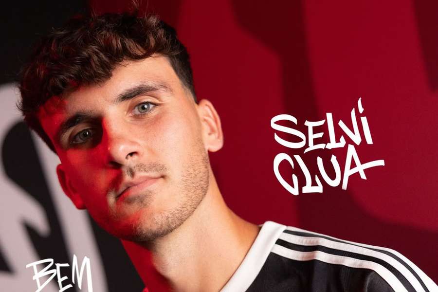 Selvi Clua vai jogar pela primeira vez fora do futebol espanhol Selvi Clua vai jogar pela primeira vez fora do futebol espanhol