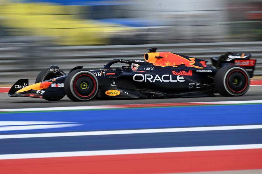 Red Bull multada em 7 milhões de euros por exceder limite orçamental