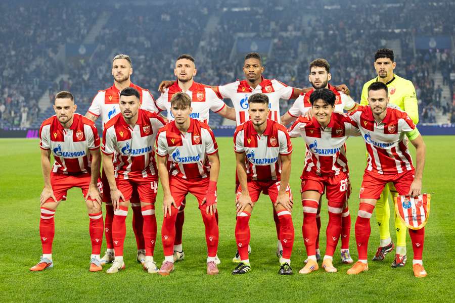 Onze do Estrela Vermelha que defrontou o FC Porto