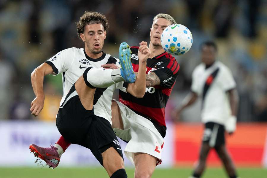 Clássico entre Flamengo e Vasco terminou empatado em 2 a 2