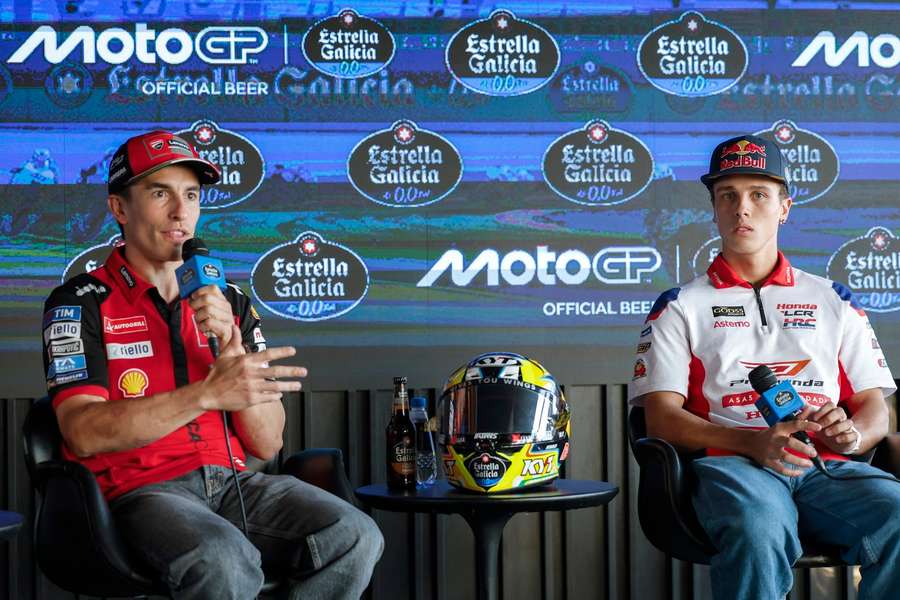 El agua complica el inicio del GP de Brasil de motociclismo