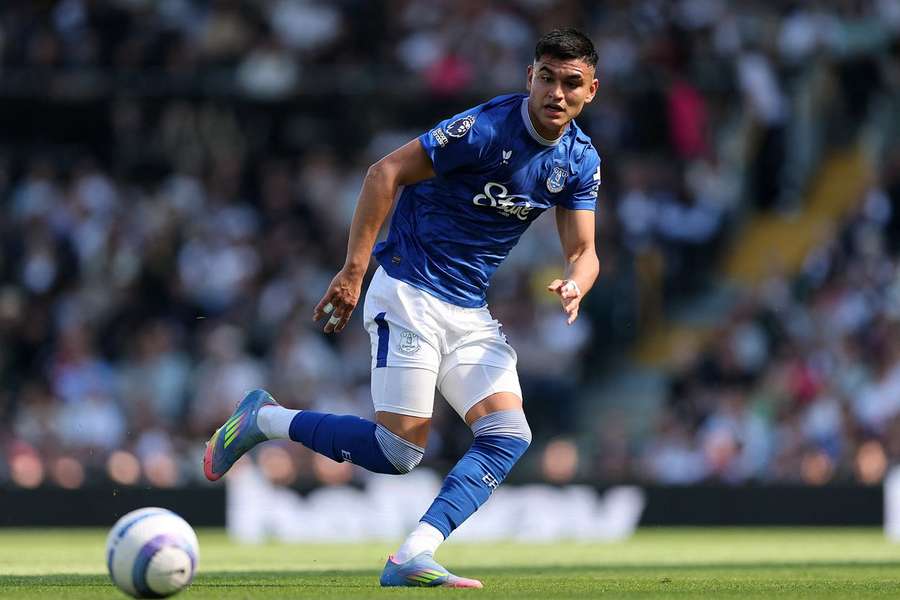Carlos Alcaraz ao serviço do Everton